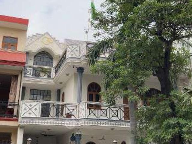 4+ BHK House For Sale In Alpha Ii