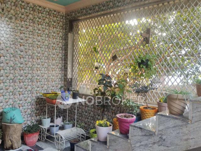 4+ BHK House For Sale In Ameenpur