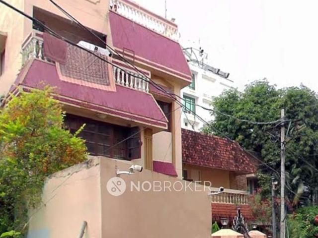4+ BHK House For Sale In Banjara Hills Road No. 10