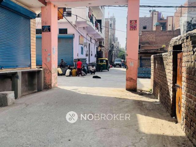4+ BHK House For Sale In Bhalswa