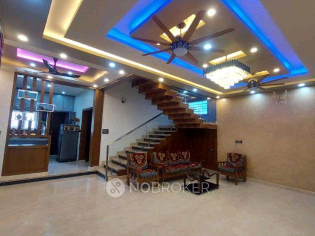 4+ BHK House For Sale In Bommanahalli