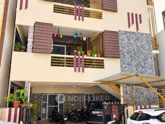 4+ BHK House For Sale In Cambridge Garden