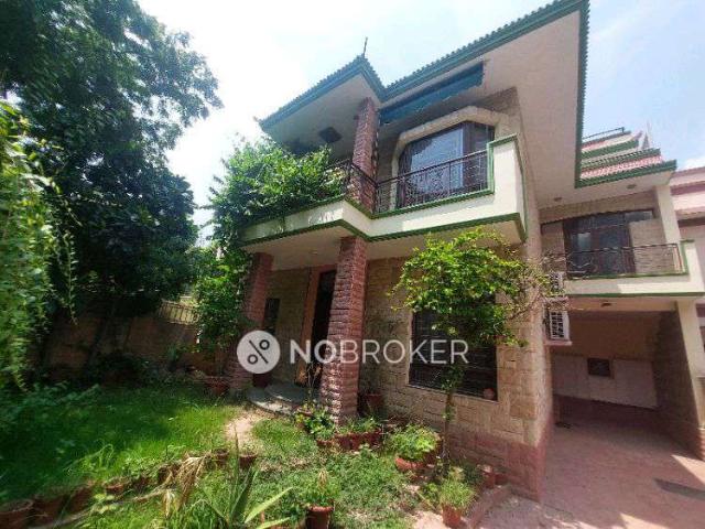 4+ BHK House For Sale In Dlf Phase 3