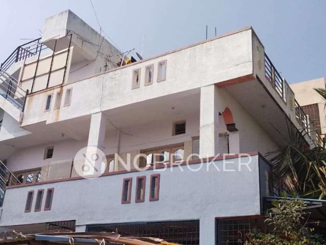 4+ BHK House For Sale In Gangondanahalli