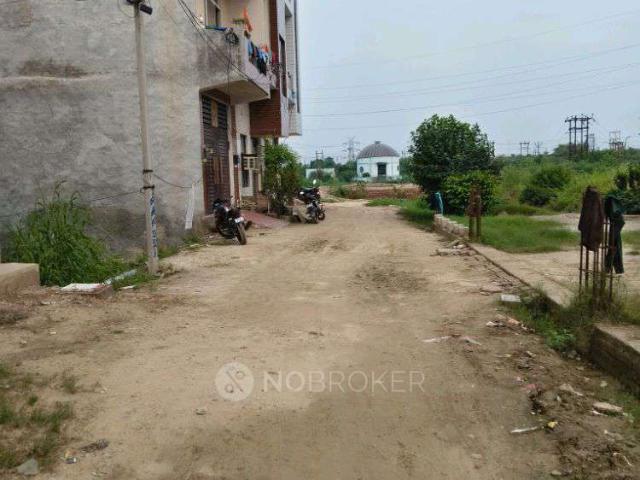 4+ BHK House For Sale In Hindon Residential Area