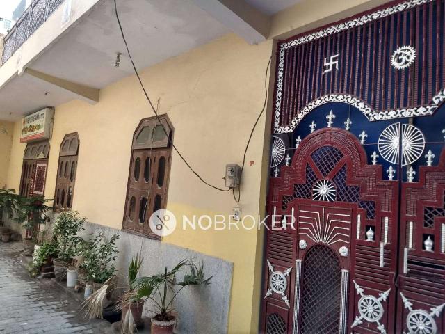 4+ BHK House For Sale In Karera