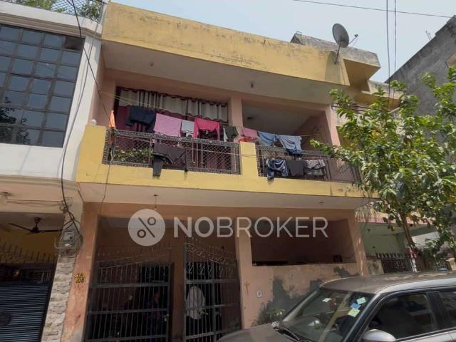4+ BHK House For Sale In Karpuripuram