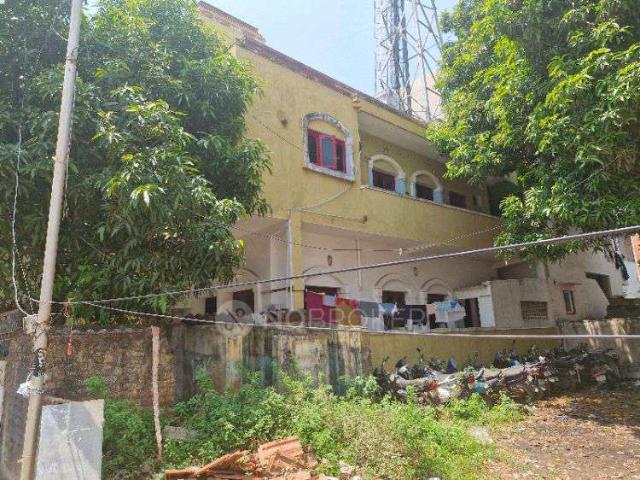 4+ BHK House For Sale In Kolathur