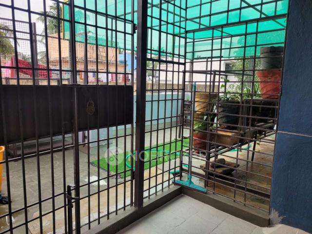 4+ BHK House For Sale In Kolathur