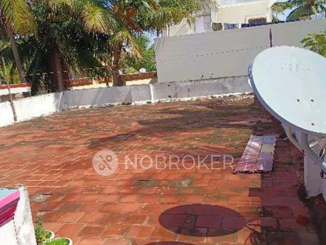 4+ BHK House For Sale In Kolathur