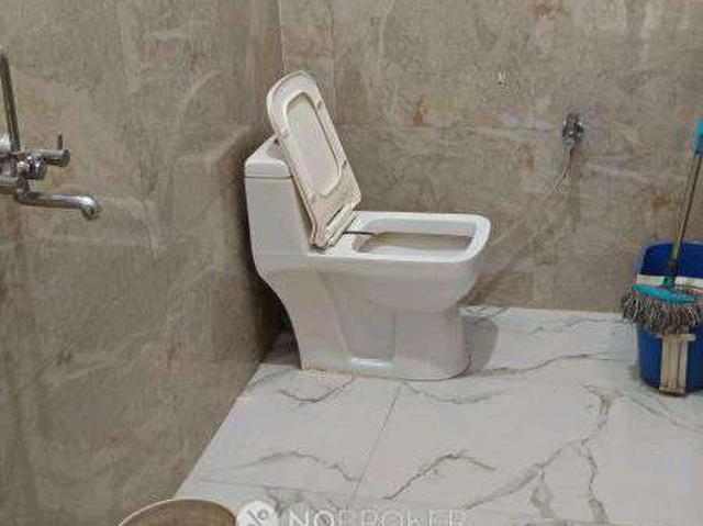 4+ BHK House For Sale In Lal Kuan