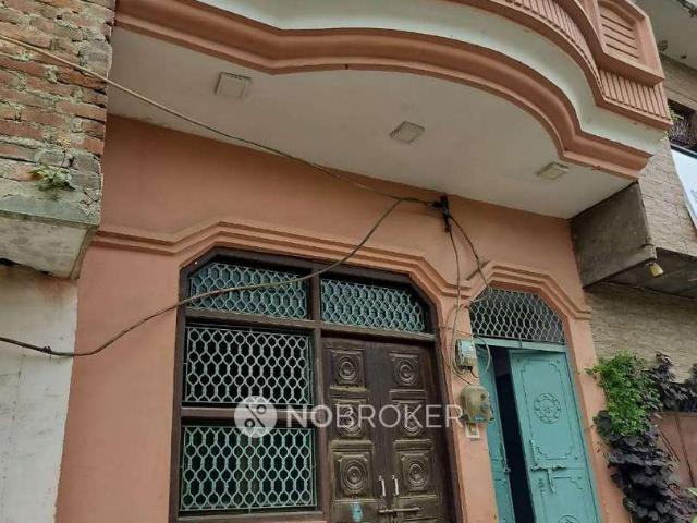 4+ BHK House For Sale In Loni
