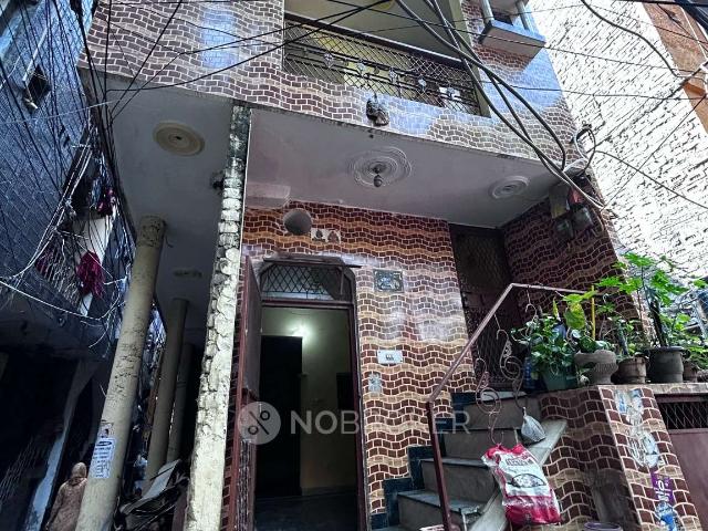 4+ BHK House For Sale In Madangir