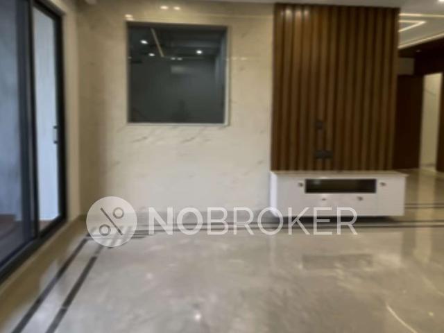 4+ BHK House For Sale In Malibu Town