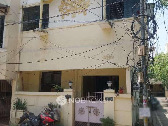 4 BHK House For Sale In Mogappair Eri Scheme, Mogappair East