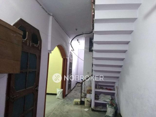 4+ BHK House For Sale In Mohan Nagar