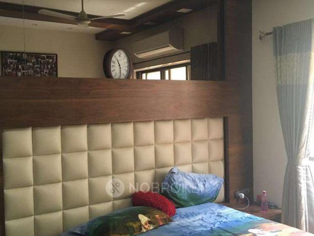 4 BHK House For Sale In Mulund Colony