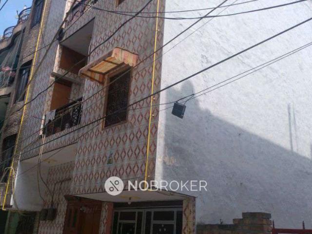 4+ BHK House For Sale In Nangloi