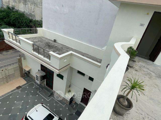 4+ BHK House For Sale In Narela