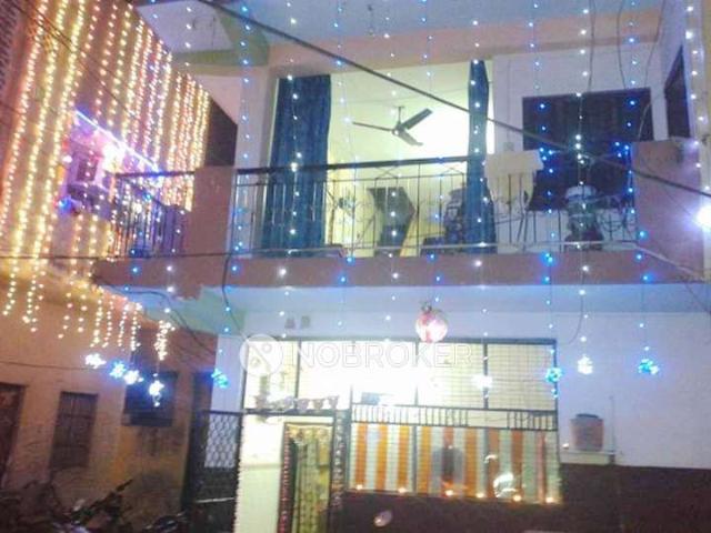 4+ BHK House For Sale In Naya Ganj