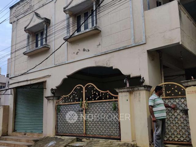 4+ BHK House For Sale In Old Alwal