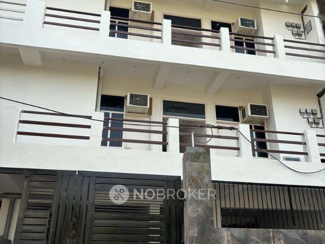 4+ BHK House For Sale In Sector 135
