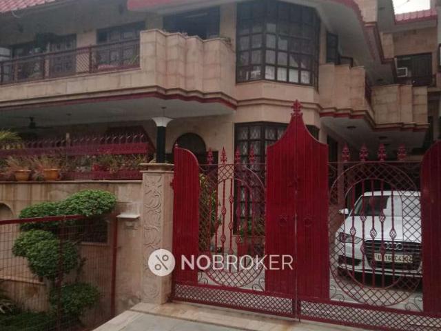 4+ BHK House For Sale In Sector 41