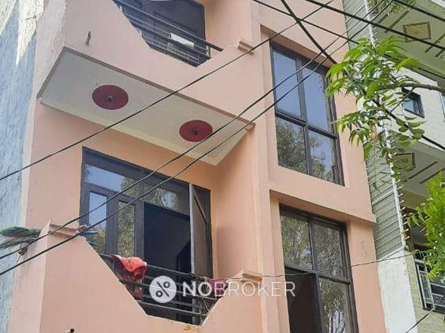 4+ BHK House For Sale In Sector 49