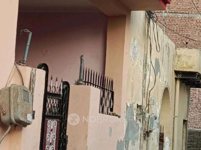 4+ BHK House For Sale In Sector 49