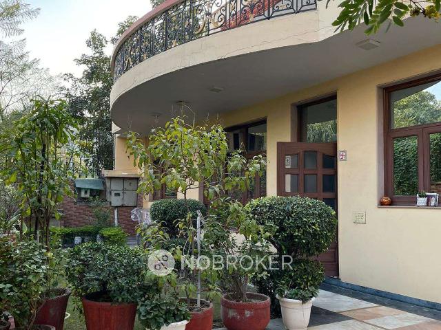 4+ BHK House For Sale In Sector 55