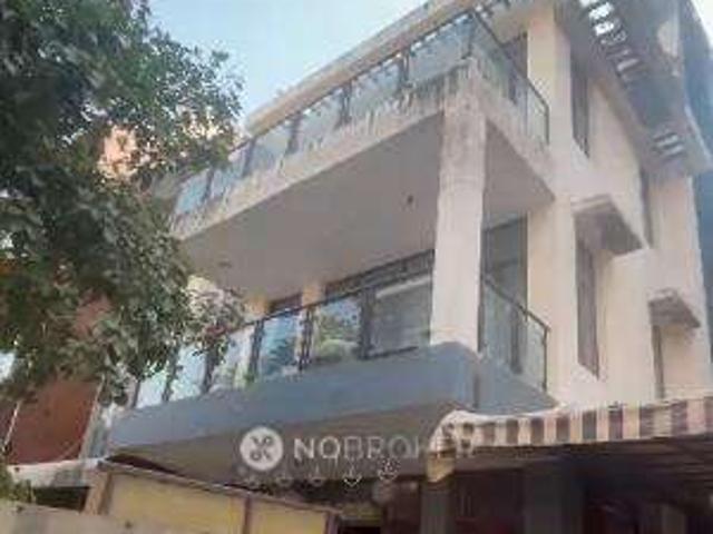 4 BHK House For Sale In Sector 57