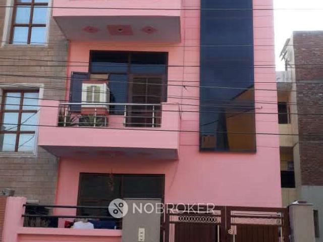 4+ BHK House For Sale In Sector 9a