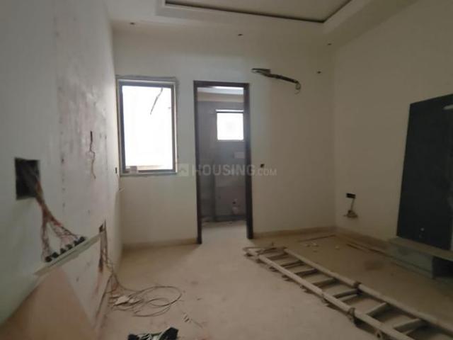 4 BHK Independent Builder Floor in Mukherjee Nagar for resale New Delhi. The reference number is 20785070