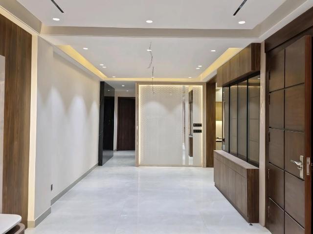 4 BHK Independent Builder Floor in Mahavir Enclave for resale New Delhi. The reference number is 20185502