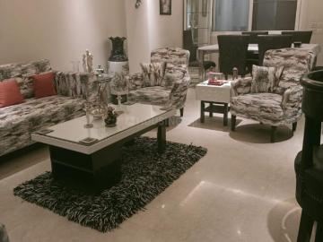 4 BHK Independent Builder Floor in Maharani Bagh for rent New Delhi. The reference number is 20232561