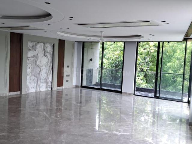 4 BHK Independent Builder Floor in Maharani Bagh for resale New Delhi. The reference number is 14721631