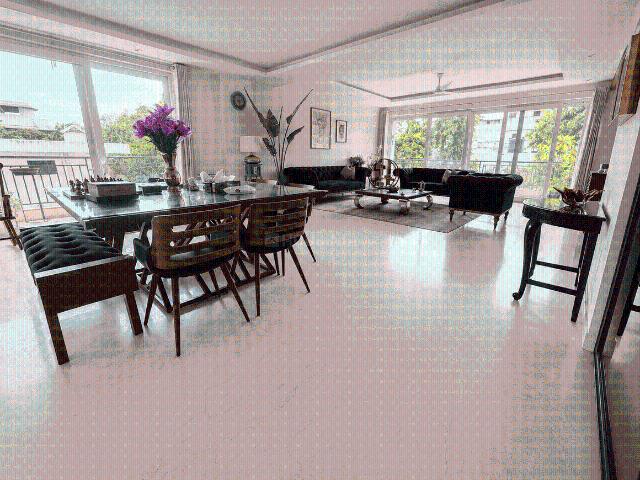 4 BHK Independent Builder Floor in Maharani Bagh for resale New Delhi. The reference number is 20750413