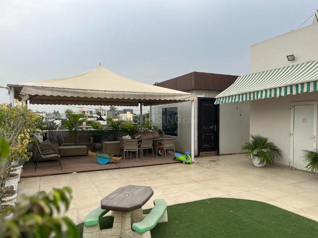 4 BHK Independent Builder Floor in Maharani Bagh for resale New Delhi. The reference number is 20064096