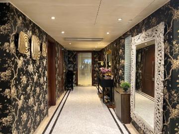 4 BHK Independent Builder Floor in Maharani Bagh for resale New Delhi. The reference number is 20374003
