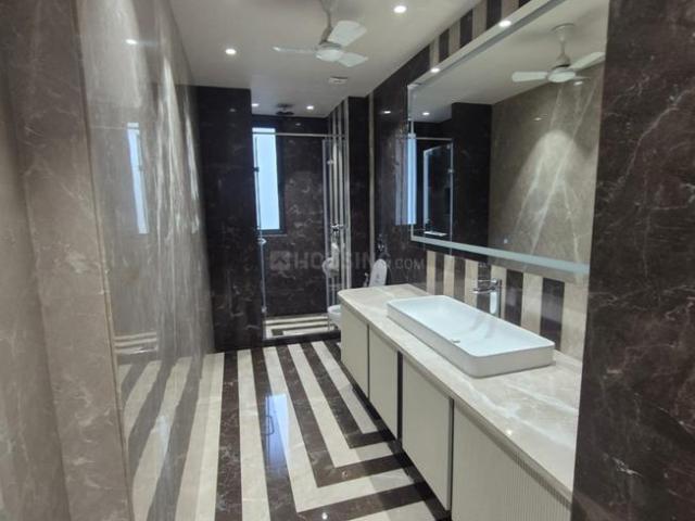 4 BHK Independent Builder Floor in Maharani Bagh for resale New Delhi. The reference number is 21195087