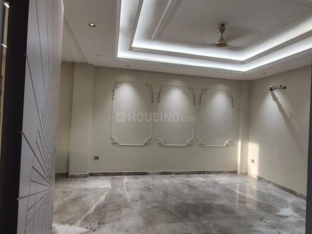4 BHK Independent Builder Floor in Mansarover Garden for resale New Delhi. The reference number is 20108169