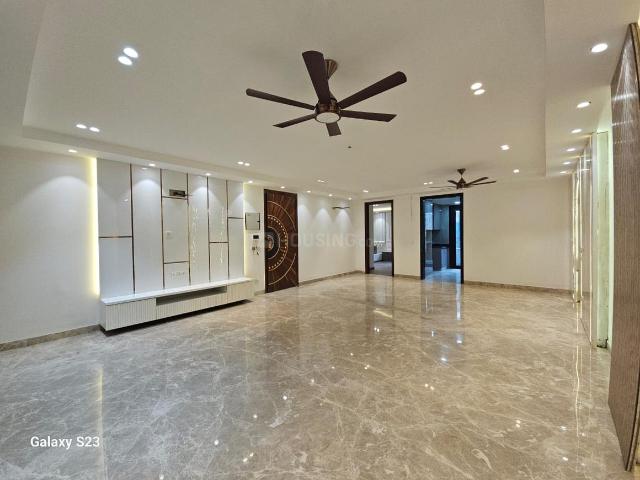 4 BHK Independent Builder Floor in Mansarover Garden for resale New Delhi. The reference number is 20188460