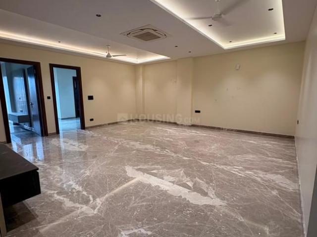 4 BHK Independent Builder Floor in Model Town for rent New Delhi. The reference number is 21075984