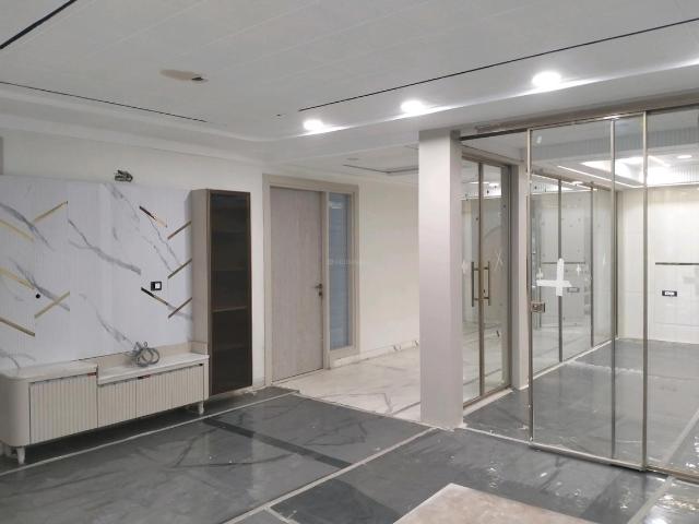 4 BHK Independent Builder Floor in Model Town for resale New Delhi. The reference number is 20569656