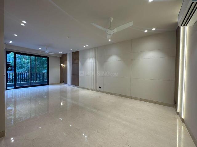 4 BHK Independent Builder Floor in Model Town for resale New Delhi. The reference number is 20862013