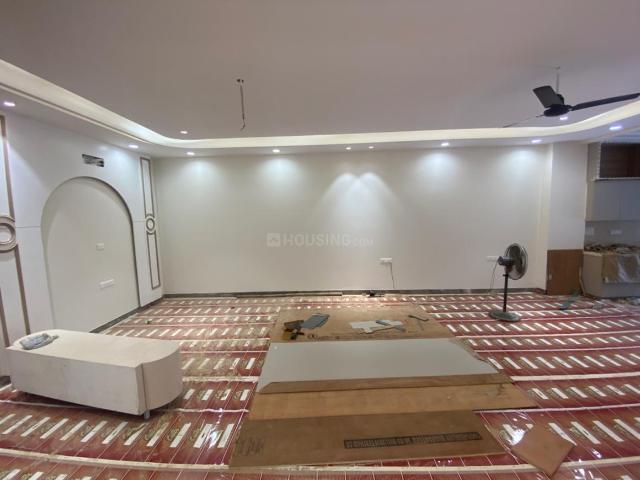 4 BHK Independent Builder Floor in Model Town for resale New Delhi. The reference number is 21117173