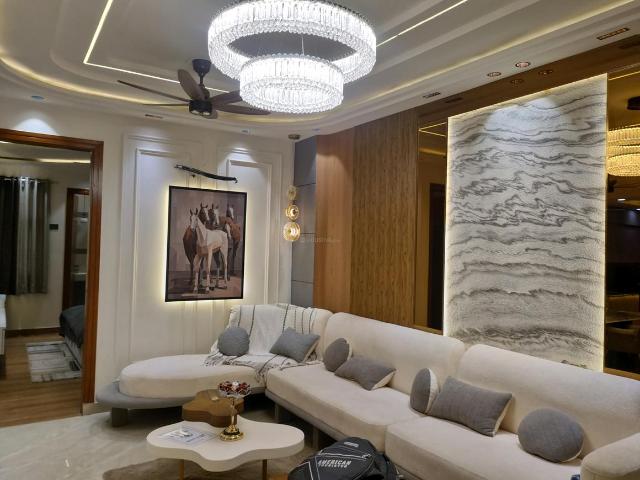4 BHK Apartment in Najafgarh for resale New Delhi. The reference number is 21133218