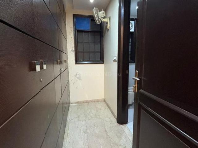 4 BHK Independent Builder Floor in Naraina for rent New Delhi. The reference number is 19775876