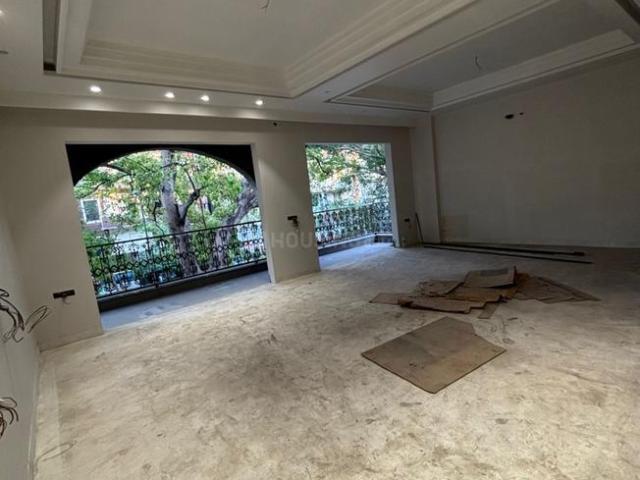 4 BHK Independent Builder Floor in Naraina for rent New Delhi. The reference number is 19923511