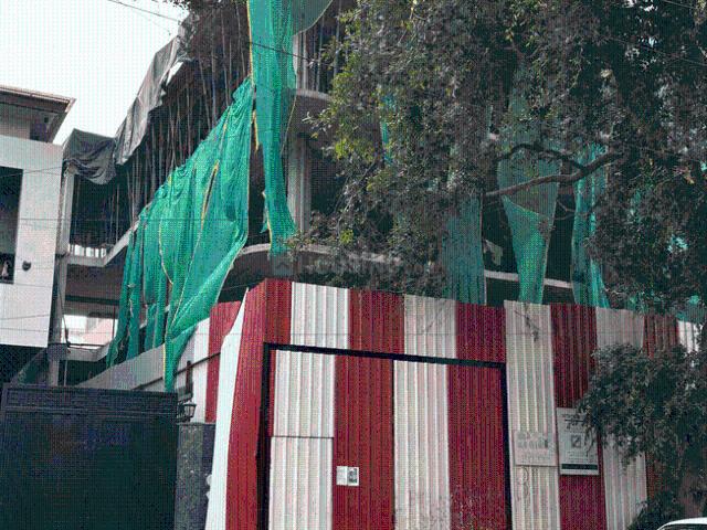 4 BHK Independent Builder Floor in Naraina for resale New Delhi. The reference number is 20582185